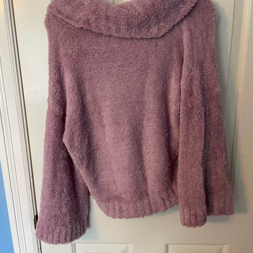 Sweater - Picture 3 of 3